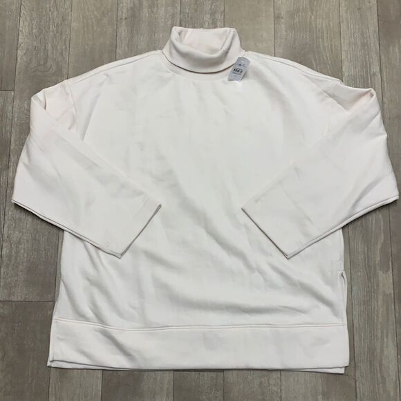 Womens Nwt‎ Lou & Grey Turtleneck Oversized Top - Picture 1 of 6